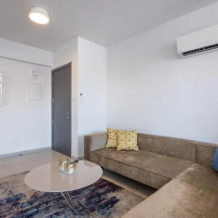 Apartament Solaar Faneromeni Larnaca