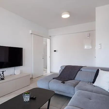 Solaar Faneromeni Apartament Larnaca