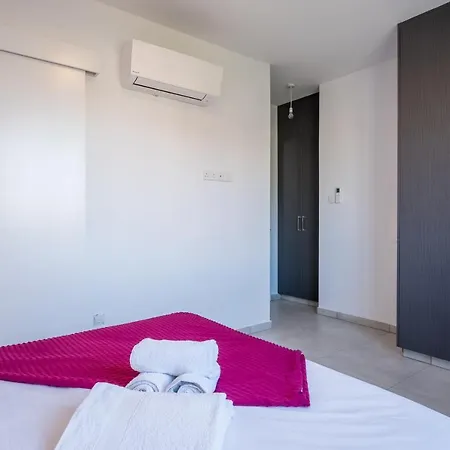 Solaar Faneromeni Larnaca